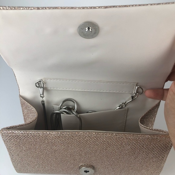 Lili Townsend champagne sparkly purse - Picture 6 of 9